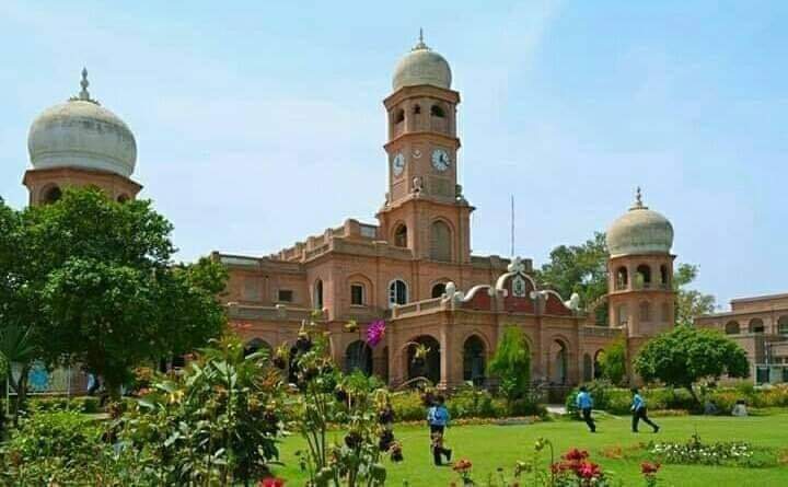 Govt Sadiq Dane Model High School Bahawalpur - Schoolvisor